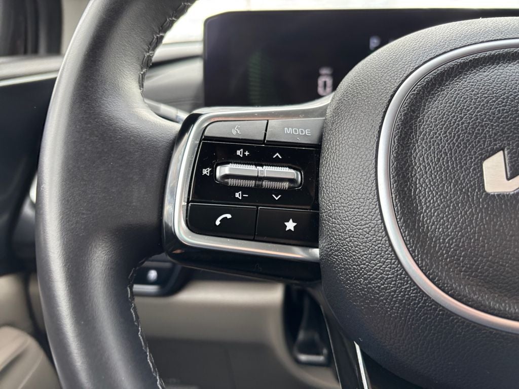 2025 Kia Carnival LXS